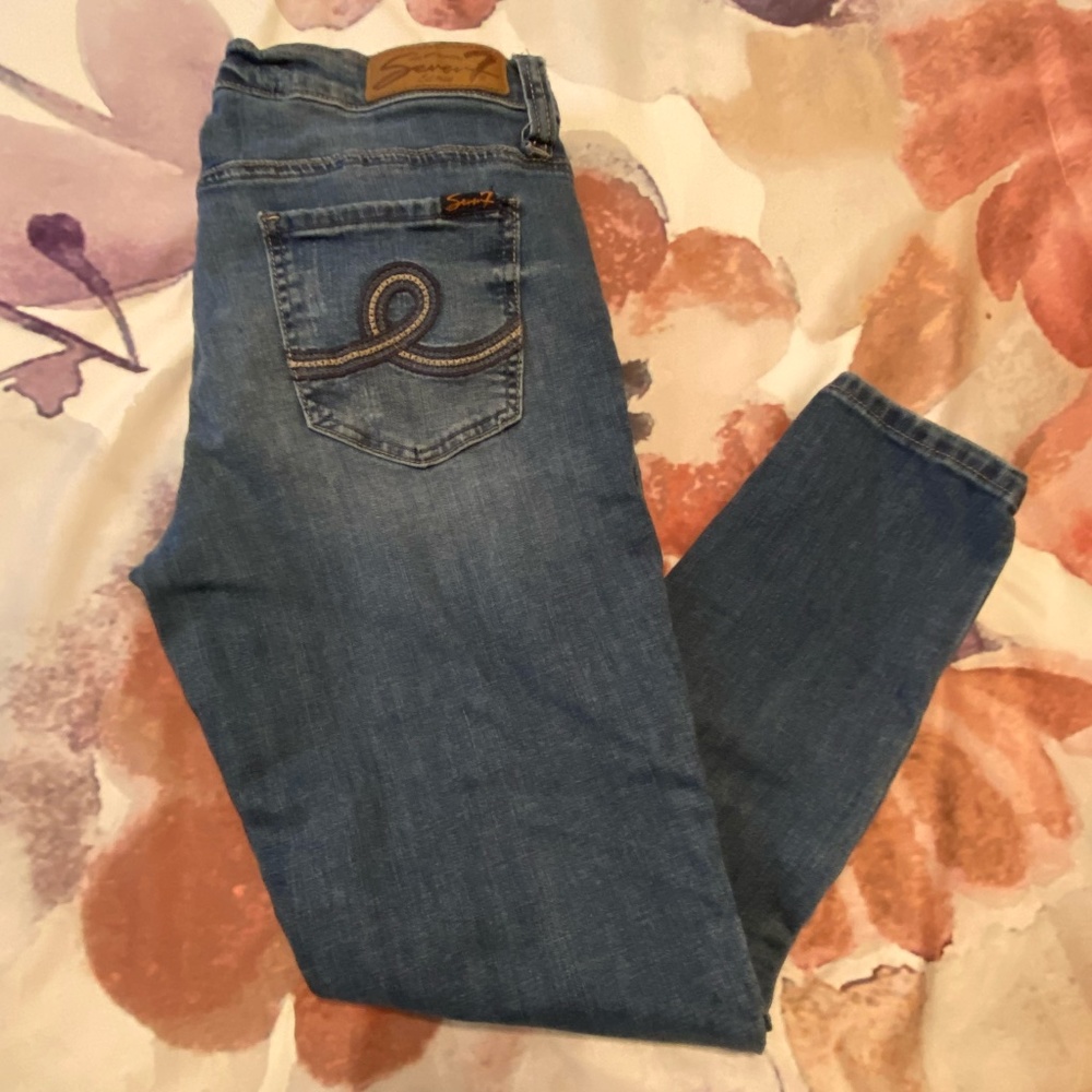 Seven7 Capri Jeans